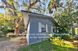 featured image of 1111 W 2nd St
