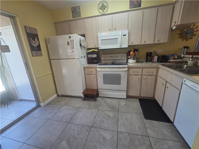6433 Tina Dr #11 - Photo 7 of 9