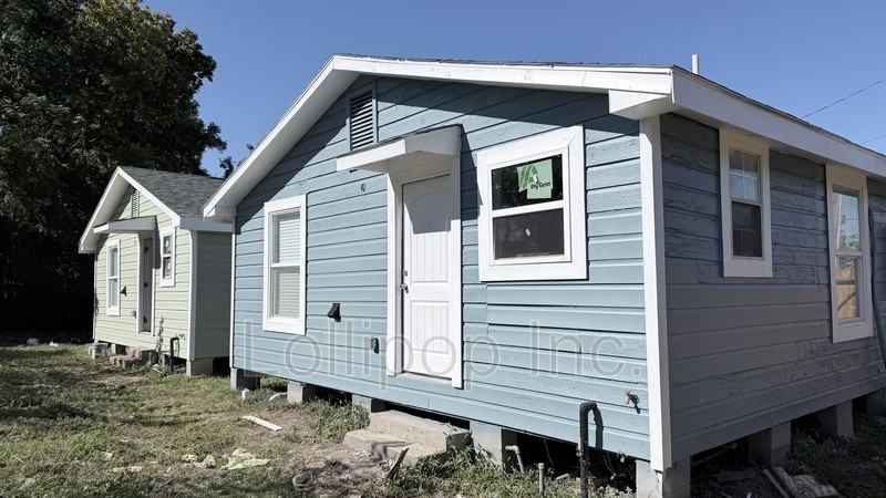 2615 Sam Wilson St - Photo 4 of 11