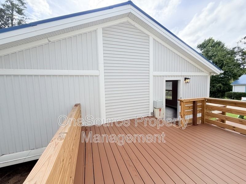 1705 S Calhoun St - Photo 2 of 16
