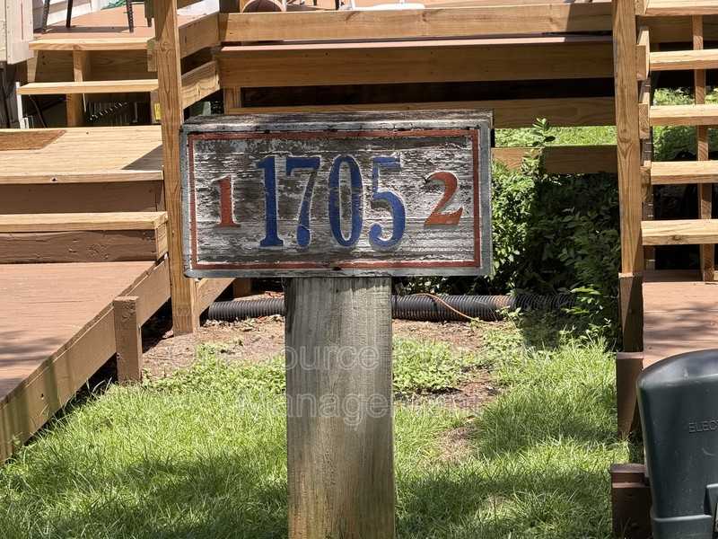 1705 S Calhoun St - Photo 3 of 16