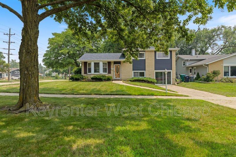 1003 S Finley Rd - Photo 2 of 31