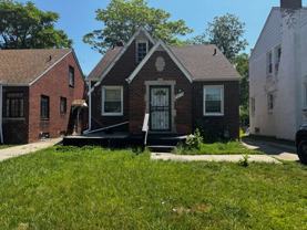 9438 Lakepointe St - Photo 1 of 1