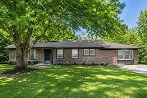 featured image of 905 Lynndale Ln
