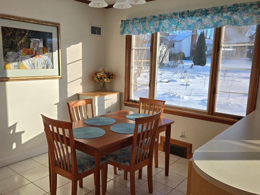 74 Indian Hill Ave - Photo 4 of 12