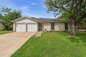 featured image of 3009 Bushnell Dr