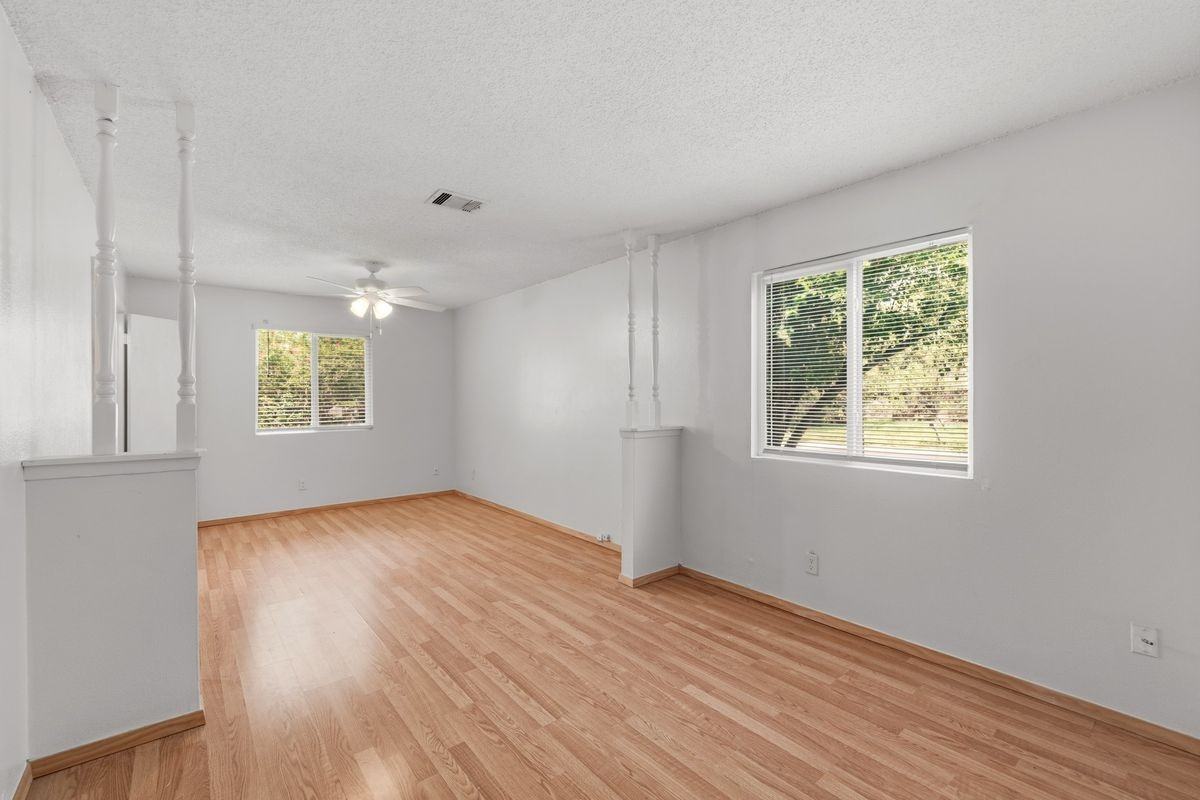3009 Bushnell Dr - Photo 4 of 6
