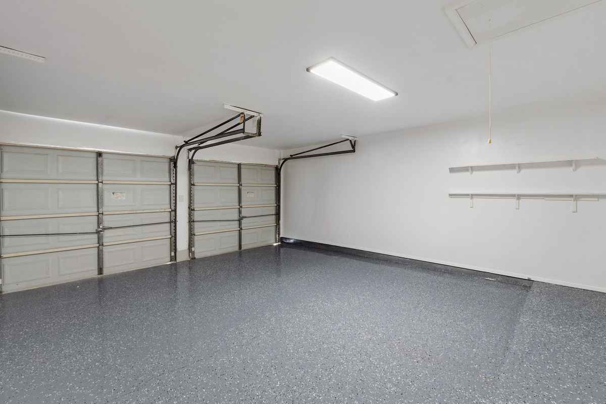 3009 Bushnell Dr - Photo 5 of 6