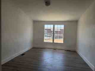 20221 Telford Ave - Photo 6 of 11