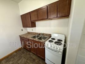 133 S Summit Ave #2 - Photo 1 of 1