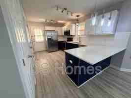 featured image of 1028 Kent St