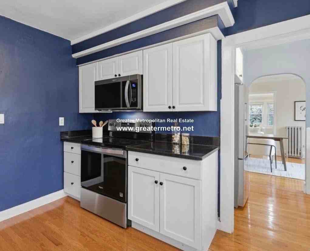 142144 Mystic Valley Pkwy #2 - Photo 3 of 11