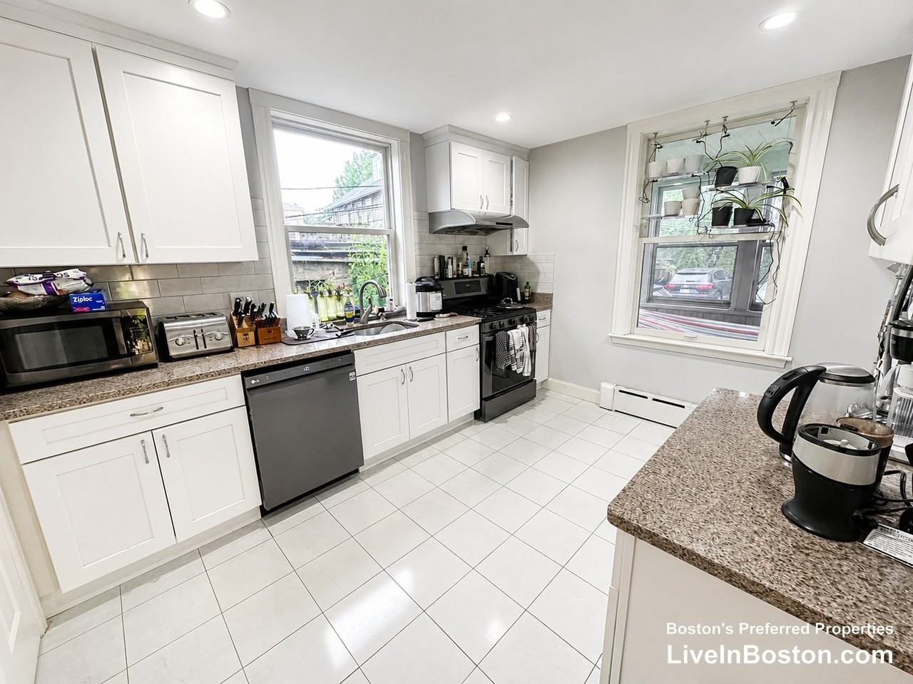 107 Perkins St - Photo 5 of 20