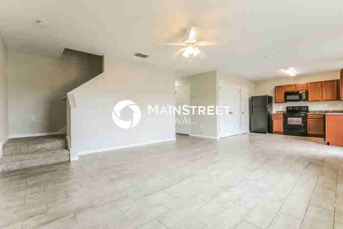 23192 Aberdeen Ave - Photo 2 of 17