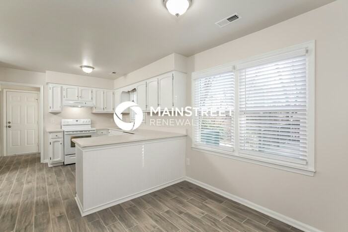6805 River Hills Dr - Photo 5 of 15