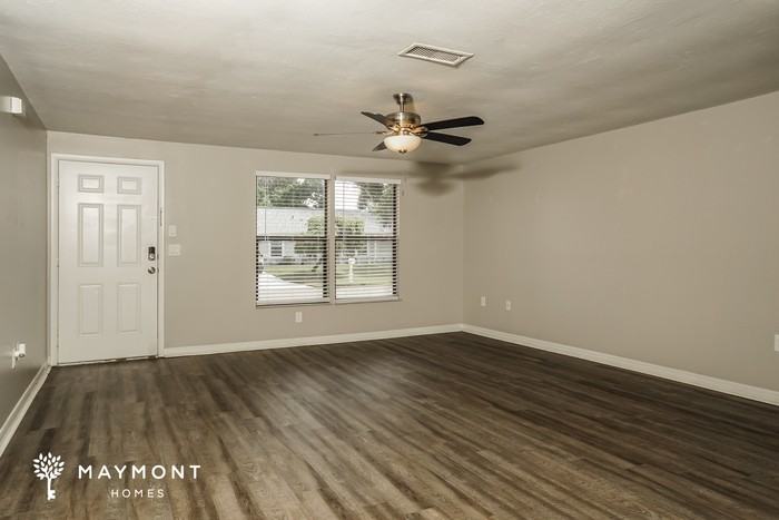 6503 35th Ave W - Photo 4 of 18