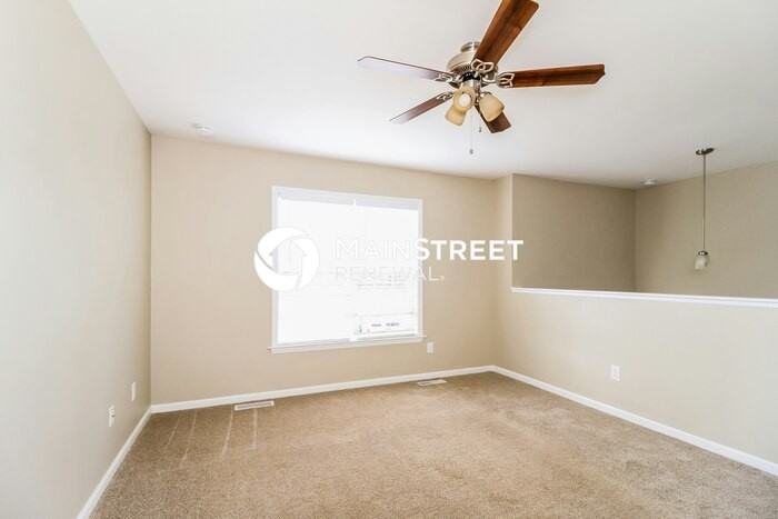 110 Braeburn Dr - Photo 5 of 17
