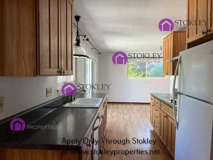 2331 Saint George Dr - Photo 6 of 21