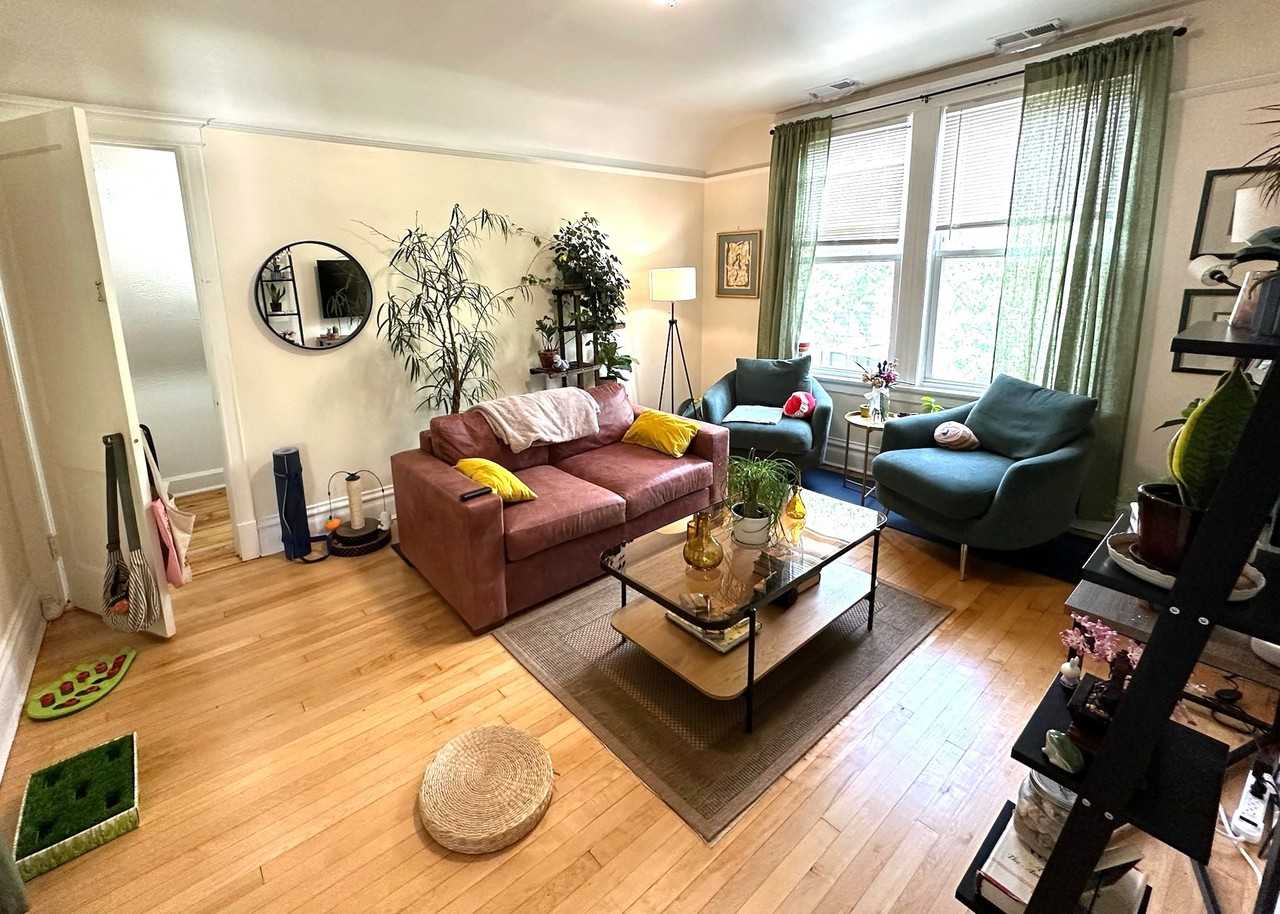 1439 W Foster Ave #3 - Photo 3 of 24