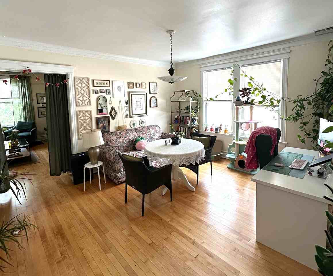 1439 W Foster Ave #3 - Photo 7 of 24