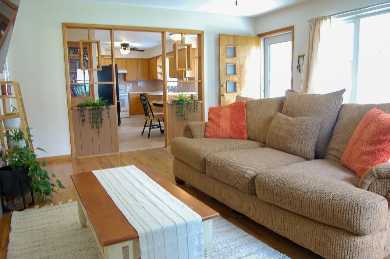 445 Spring St #NA - Photo 6 of 20