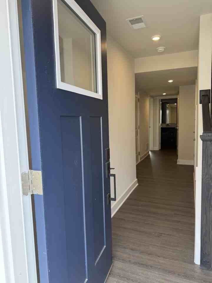 903 Eleanor Dr - Photo 2 of 22