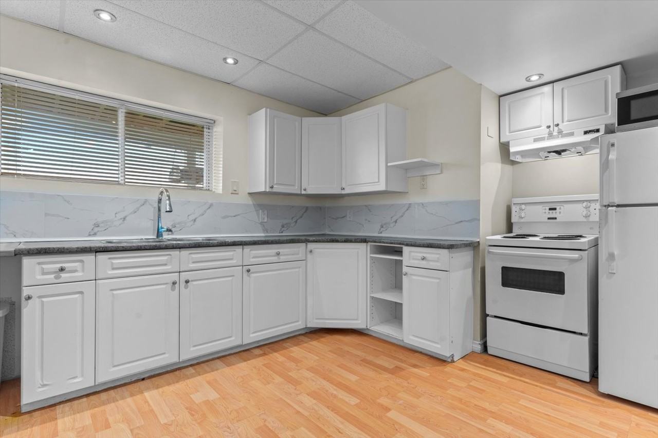 6548 Fern Street - Photo 6 of 17
