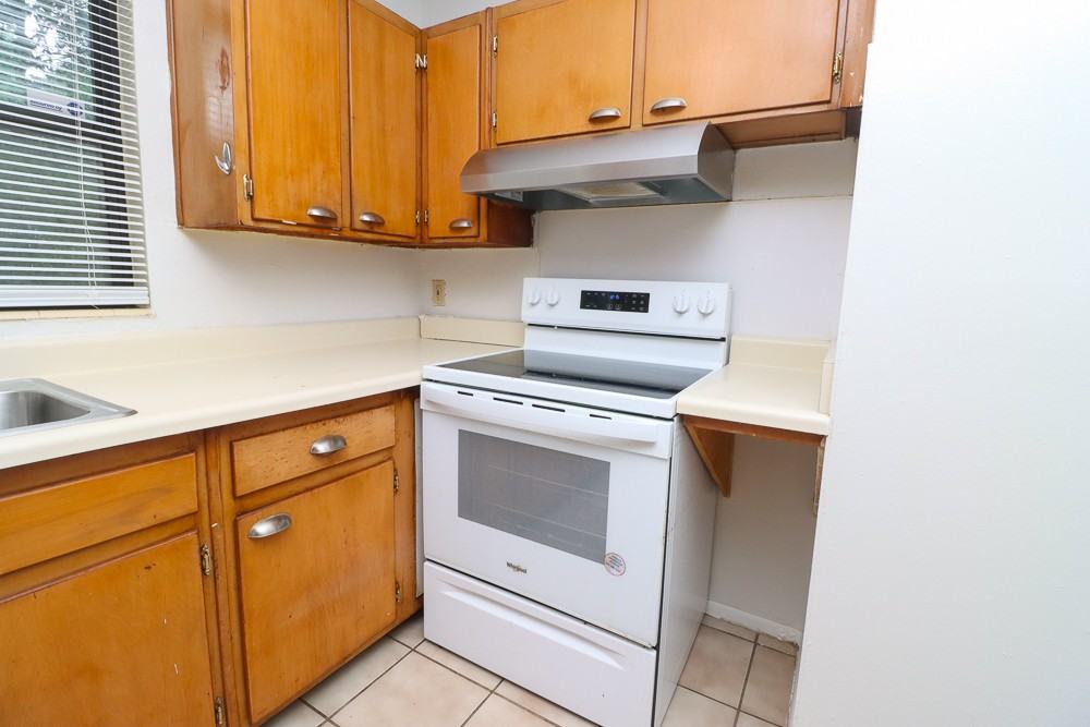 811 S Lipona Rd #NA - Photo 6 of 25