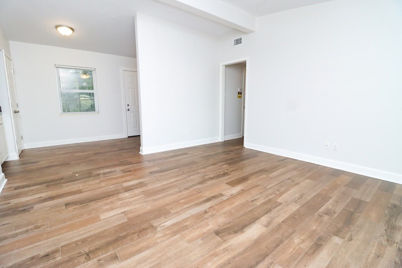 1694 Sharkey St #NA - Photo 4 of 17