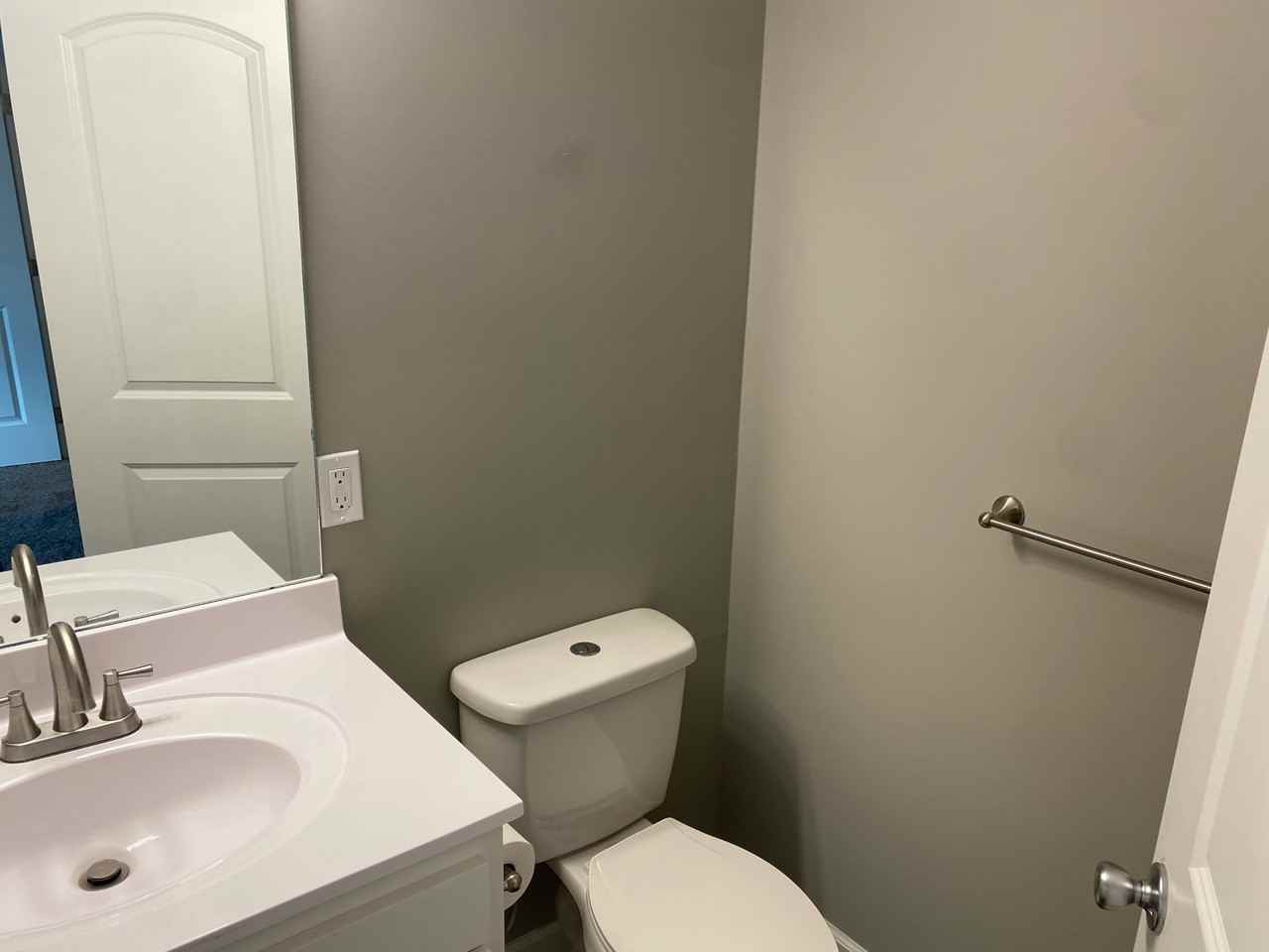 216 N 13th St #G - Photo 5 of 6