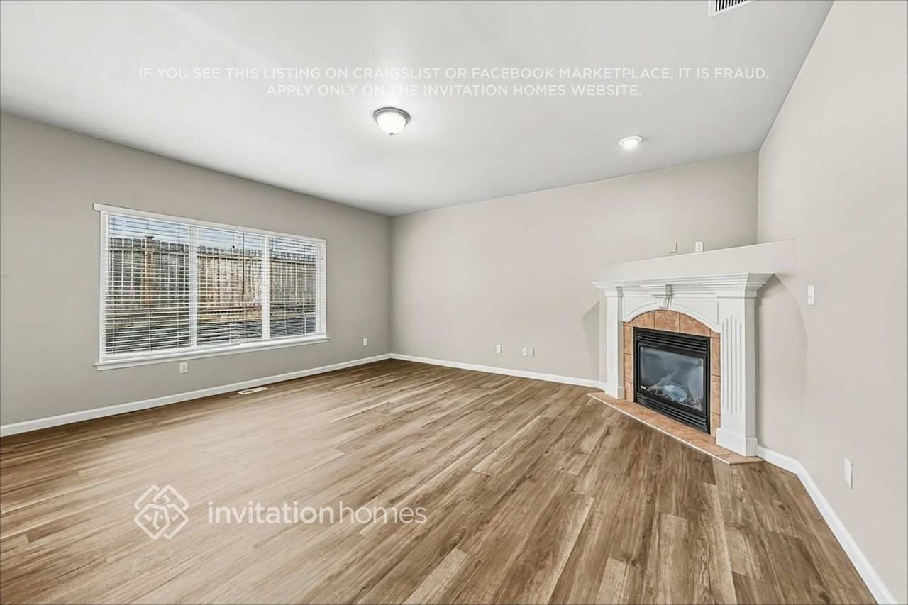 7703 198th St E - Photo 5 of 21