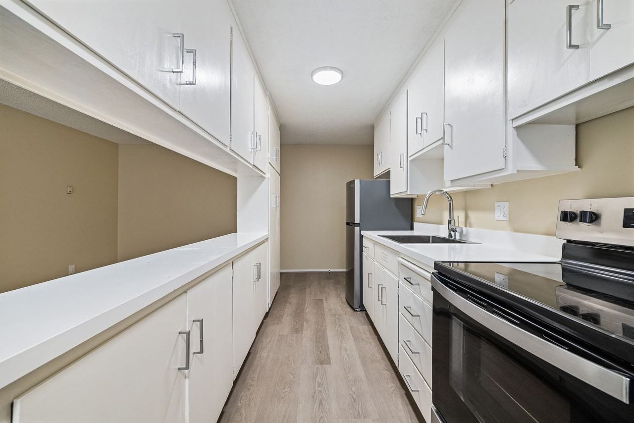 630 Mariposa - Photo 4 of 32