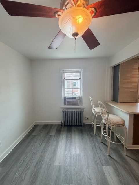 1423 N Lincoln St #2 - Photo 6 of 24