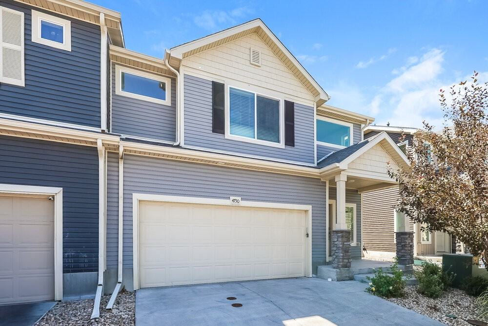 4750 Tower Dr - Photo 4 of 17