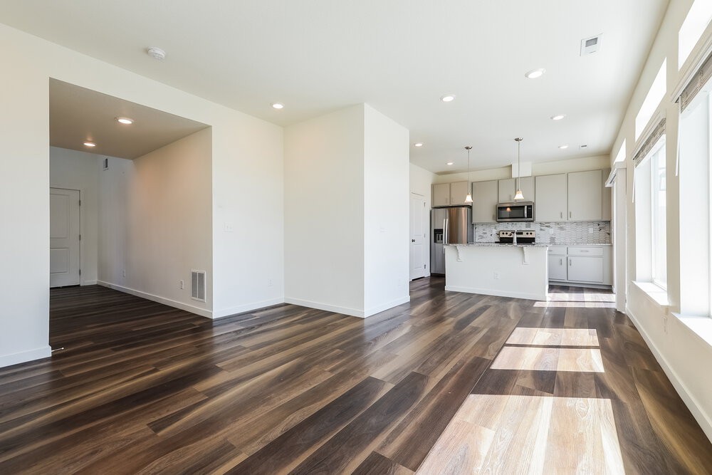 4750 Tower Dr - Photo 5 of 17