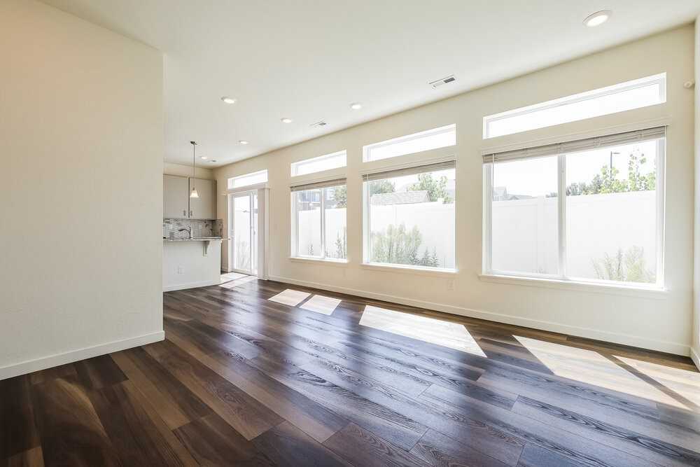 4750 Tower Dr - Photo 6 of 17