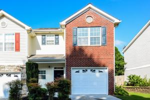 featured image of 242 Derby Ct