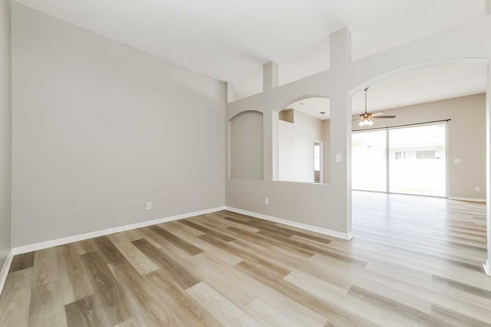1221 Barclay Wood Dr - Photo 3 of 16
