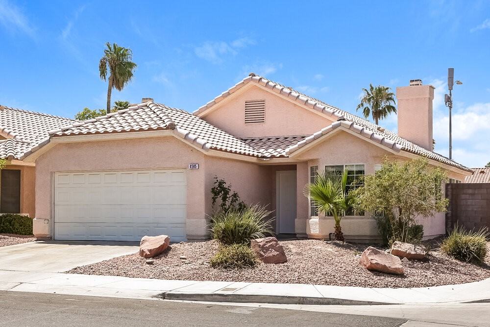 4565 Savin Cir - Photo 3 of 16