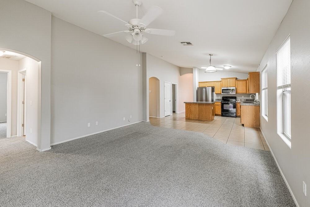 7814 S 72nd Ln - Photo 6 of 16