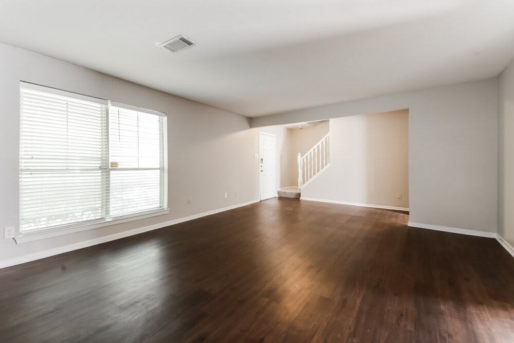 1113 Heiden Ct - Photo 7 of 17
