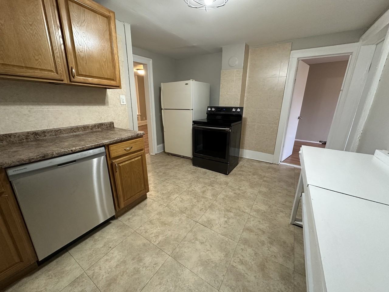 148 4th St #3 - Photo 3 of 11