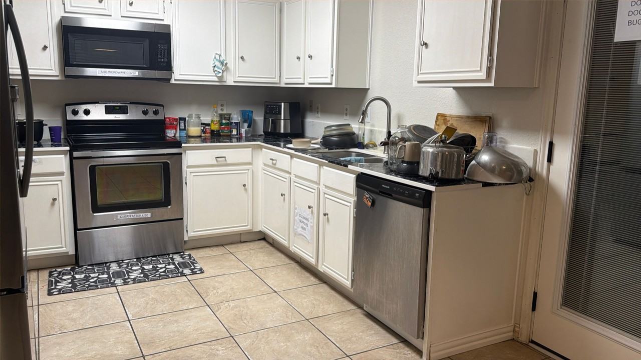 606 Bandera St - Photo 6 of 16