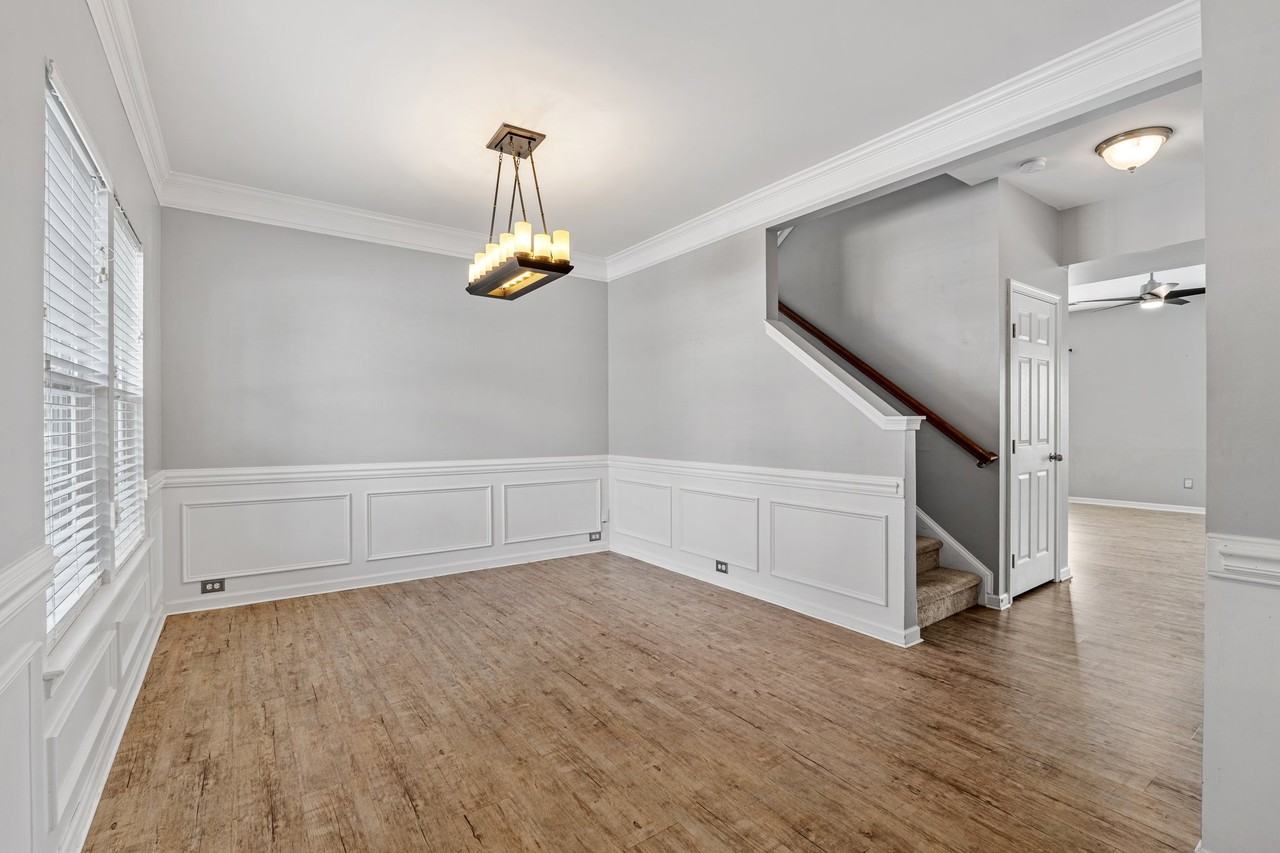 27 Madeline Cir #1 - Photo 2 of 11