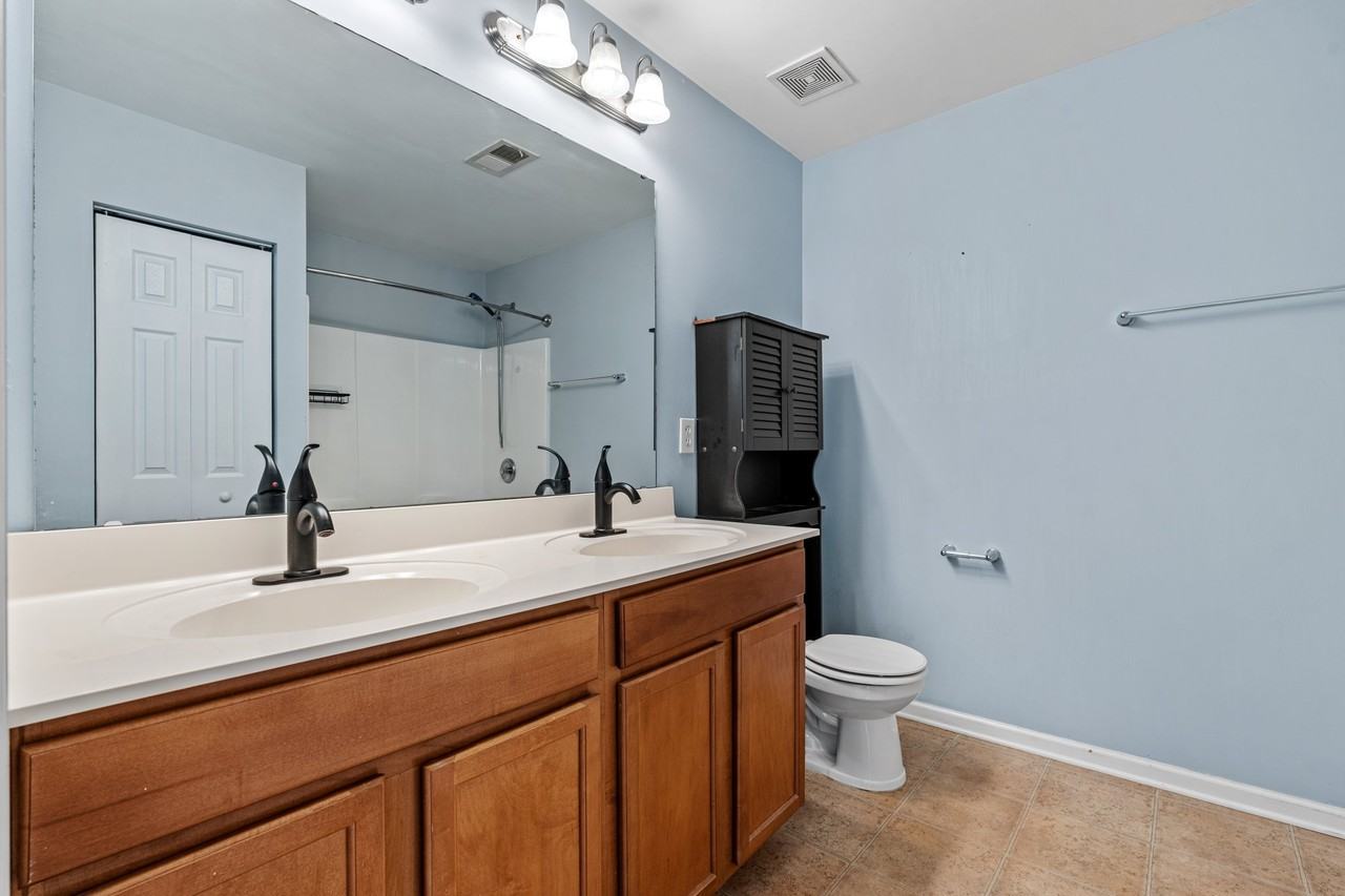 27 Madeline Cir #1 - Photo 6 of 11