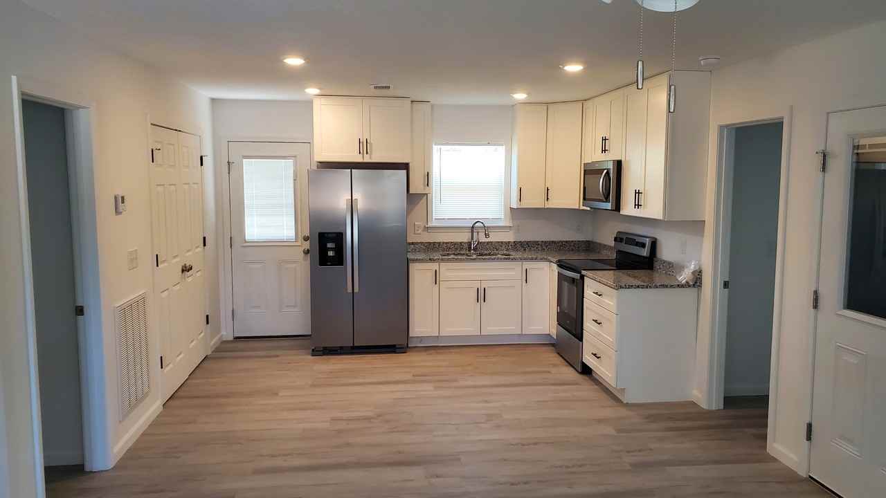 100 Julia D Ln #100 - Photo 3 of 28