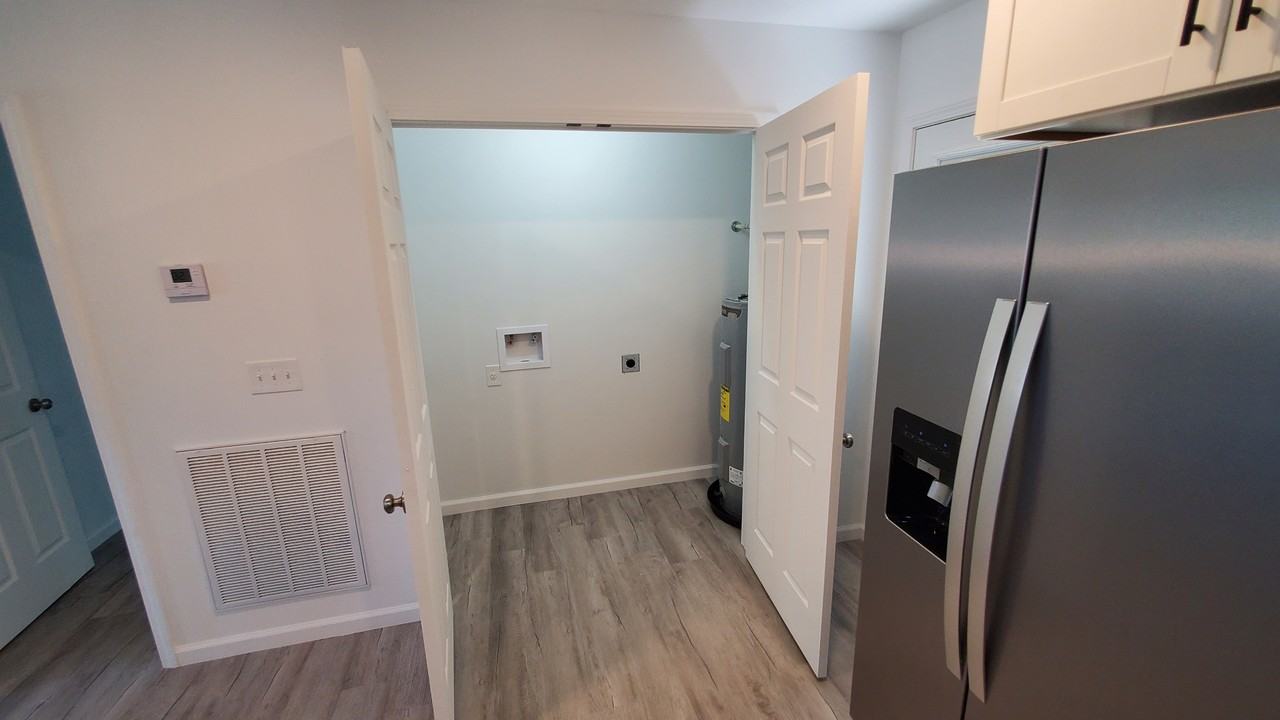 100 Julia D Ln #100 - Photo 7 of 28