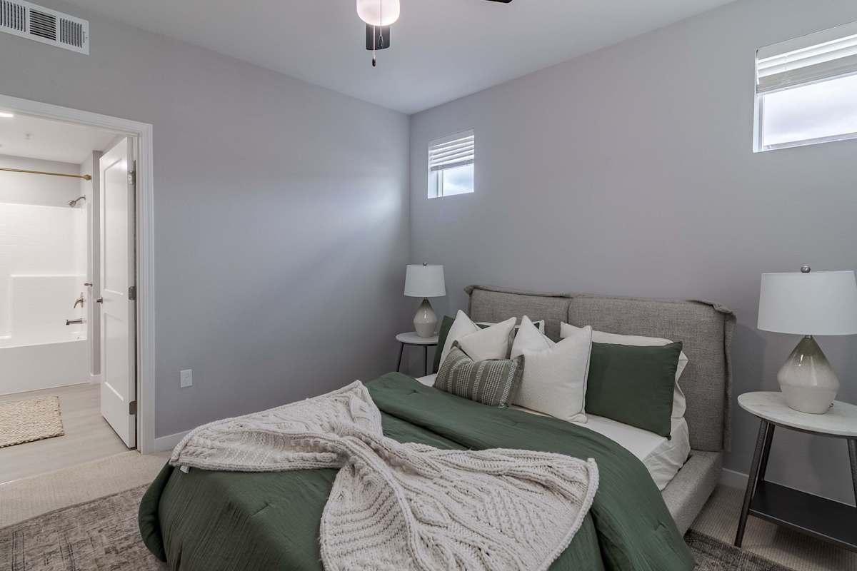 148 Peabody Rd - Photo 6 of 35