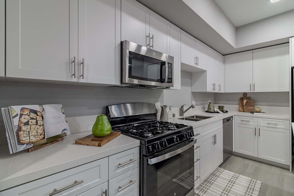 148 Peabody Rd - Photo 2 of 35