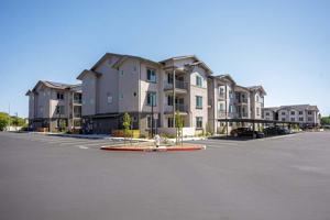 featured image of 148 Peabody Rd